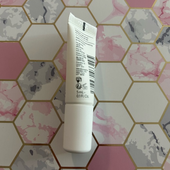 Caudalie Vinoperfect Brightening Eye Cream - Picture 2 of 2